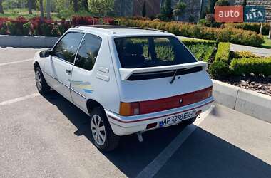 Хетчбек Peugeot 205 1988 в 