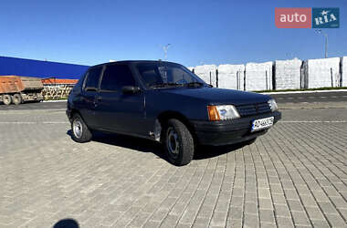 Хетчбек Peugeot 205 1987 в Мукачевому