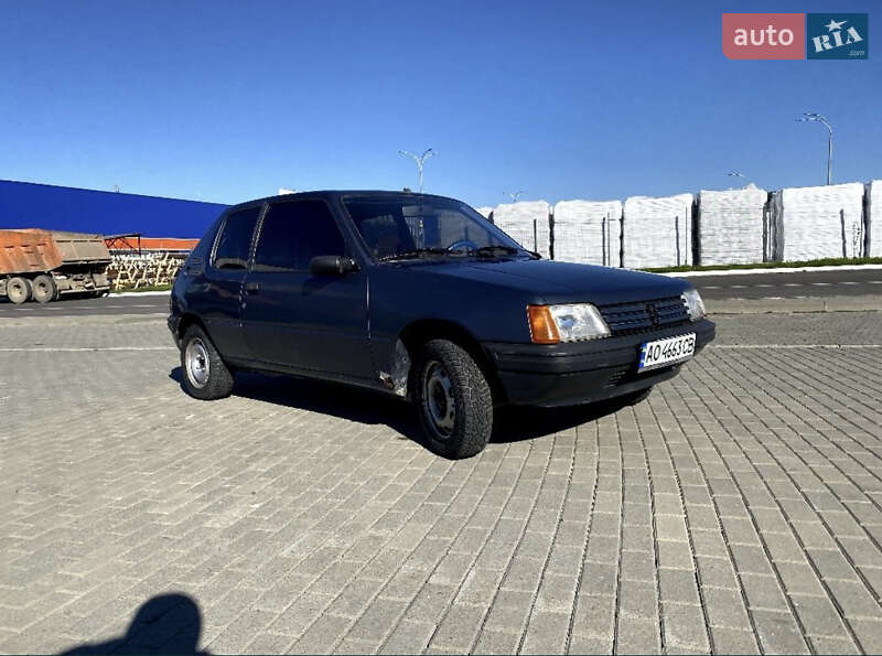 Хэтчбек Peugeot 205 1987 в Мукачево