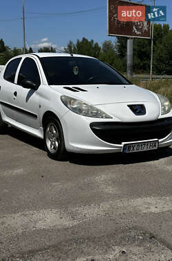Хэтчбек Peugeot 206 plus 2010 в Киеве