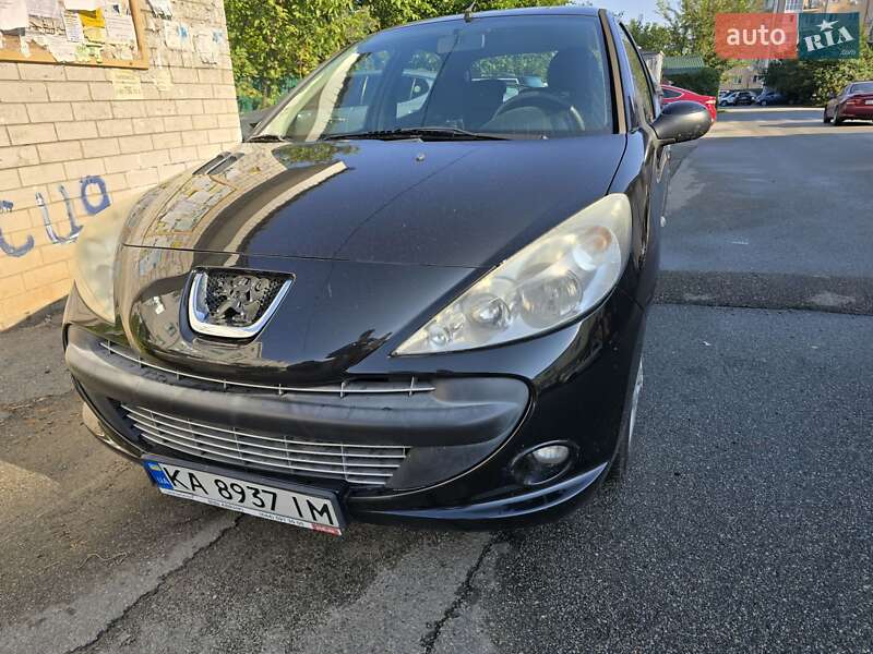 Хетчбек Peugeot 206+ 2012 в Києві фото 8 Хетчбек Peugeot 206+ 2012 в Києві