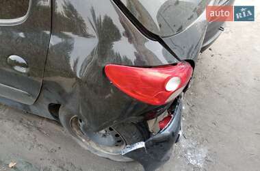 Универсал Peugeot 206 plus 2011 в  фото 6 Универсал Peugeot 206 plus 2011 в