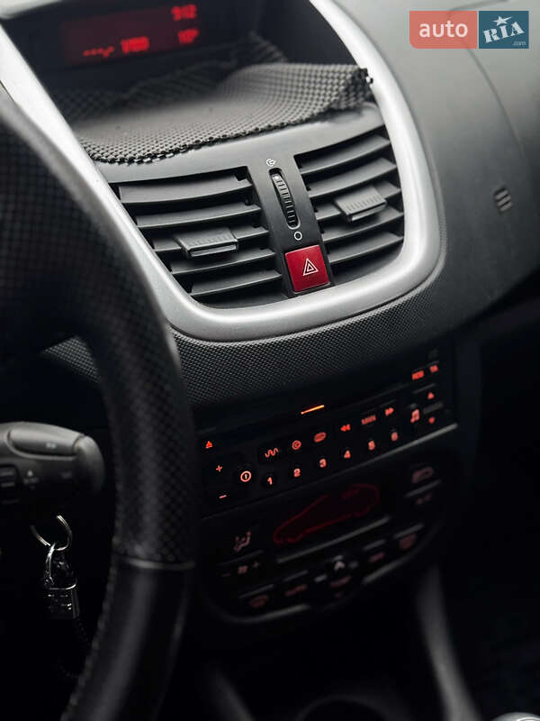 Хетчбек Peugeot 206+ 2009 в Подільську