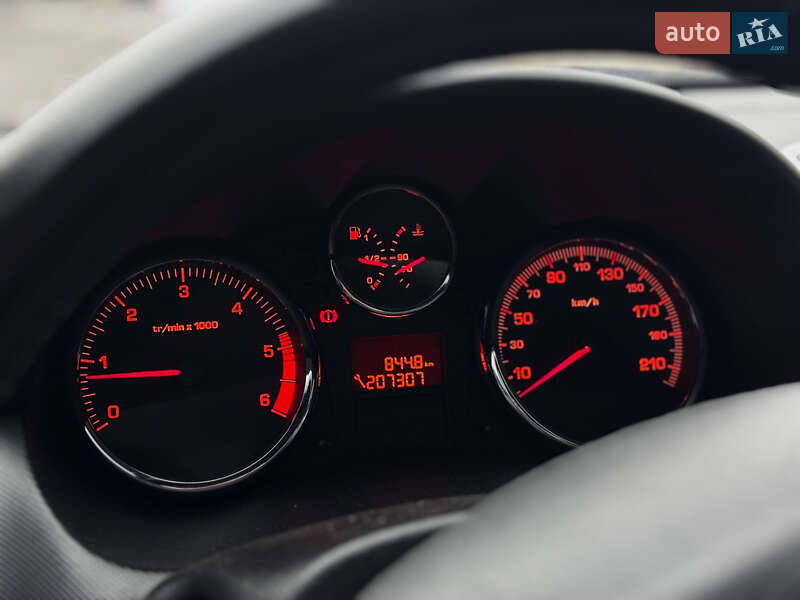 Хэтчбек Peugeot 206 plus 2009 в Подольске