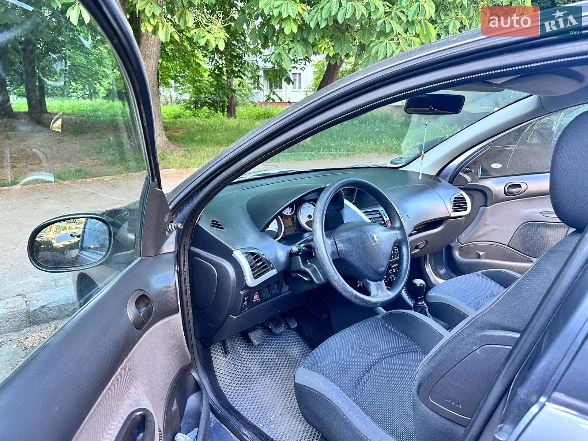 2010 Peugeot 206 - мініатюра 6