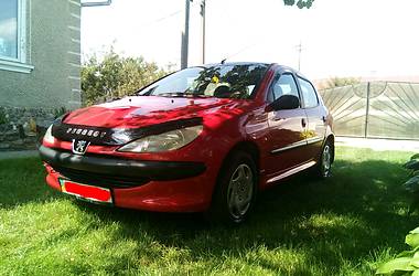 Седан Peugeot 206 1998 в Черновцах