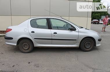 Седан Peugeot 206 2002 в Николаеве