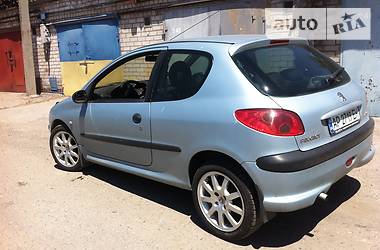 Купе Peugeot 206 2004 в Запорожье