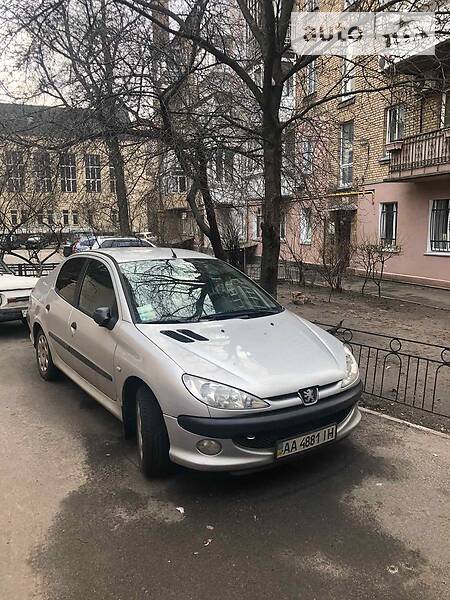Седан Peugeot 206 2008 в Києві