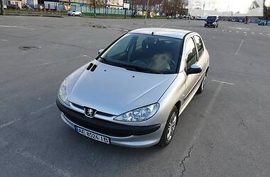 Хэтчбек Peugeot 206 2005 в Киеве