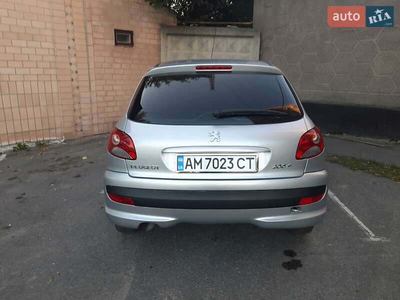 Хэтчбек Peugeot 206 2010 в Звягеле фото 9 Хэтчбек Peugeot 206 2010 в Звягеле