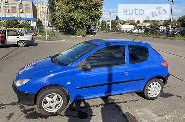 Хетчбек Peugeot 206 2000 в Черкасах