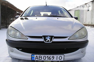 Хэтчбек Peugeot 206 2003 в Виннице