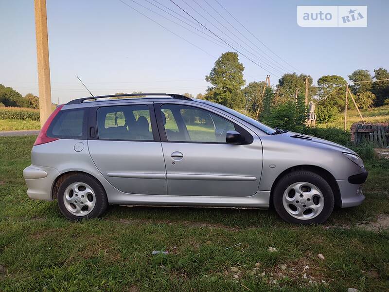 Універсал Peugeot 206 2003 в Бродах