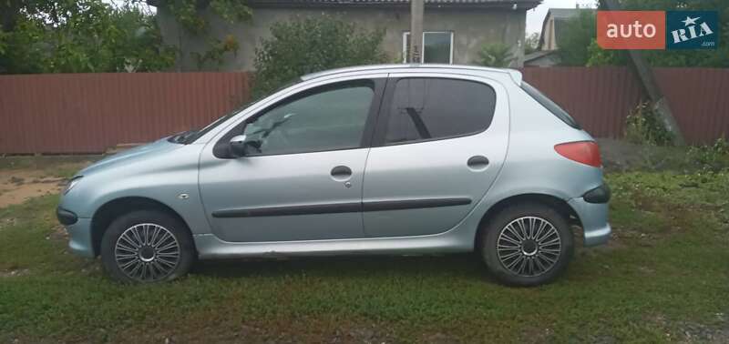 Хэтчбек Peugeot 206 2005 в Благовещенском фото 26 Хэтчбек Peugeot 206 2005 в Благовещенском