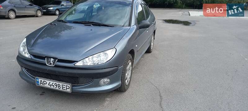 Седан Peugeot 206 2009 в Вознесенську