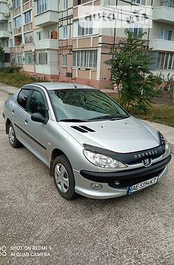 Седан Peugeot 206 2006 в Кривом Роге