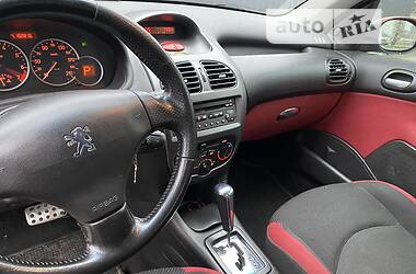 Хэтчбек Peugeot 206 2007 в 