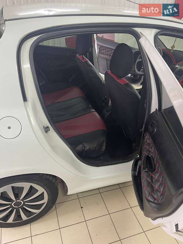 Хэтчбек Peugeot 206 2000 в Одессе фото 7 Хэтчбек Peugeot 206 2000 в Одессе