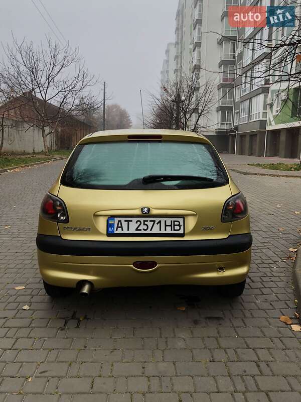Хетчбек Peugeot 206 2002 в Івано-Франківську