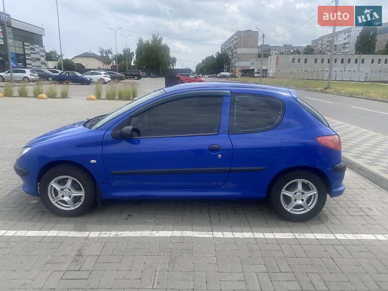 Хэтчбек Peugeot 206 2006 в Черкассах