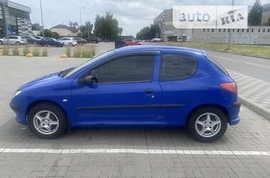 Хетчбек Peugeot 206 2006 в Черкасах