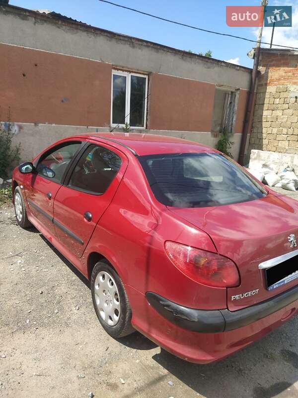 Седан Peugeot 206 2010 в Славуті
