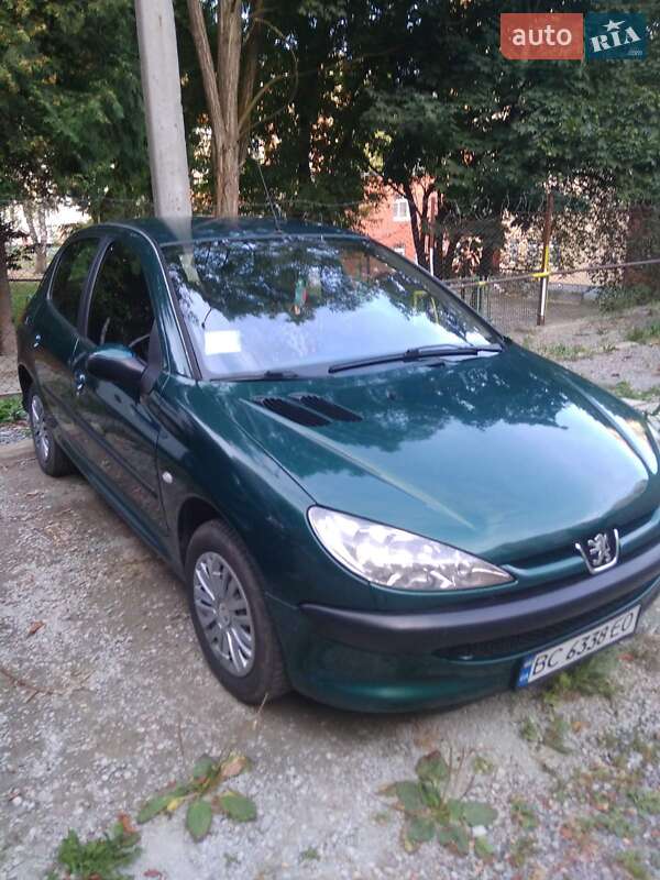 Хетчбек Peugeot 206 2003 в Львові
