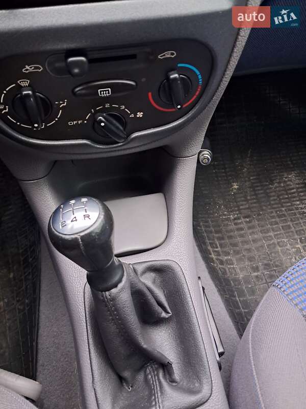 Універсал Peugeot 206 2003 в Львові