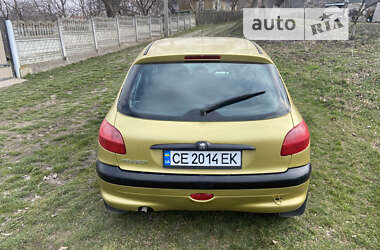 Хэтчбек Peugeot 206 2003 в Кельменцах