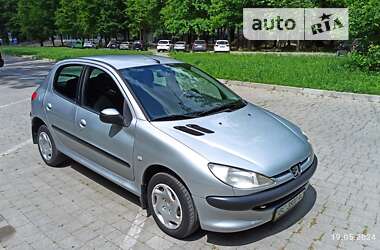 Хетчбек Peugeot 206 2002 в Львові