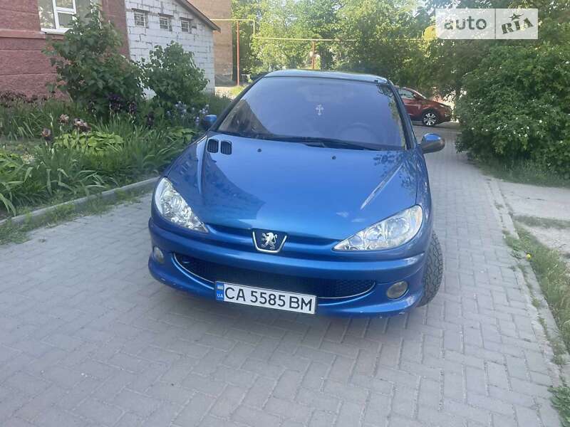 Хэтчбек Peugeot 206 2006 в Умани