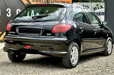 Хэтчбек Peugeot 206 2006 в Стрые