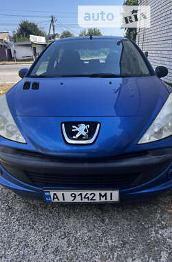 Хэтчбек Peugeot 206 2009 в Киеве