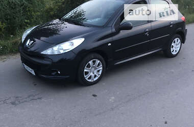 Хетчбек Peugeot 206 2010 в Самборі