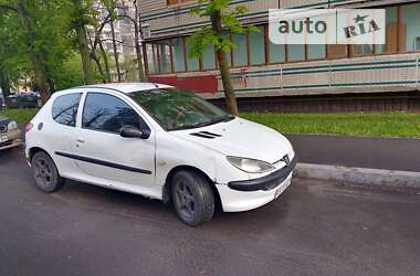 Хэтчбек Peugeot 206 2003 в Киеве