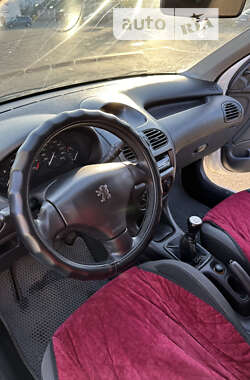 Хэтчбек Peugeot 206 2008 в Киеве