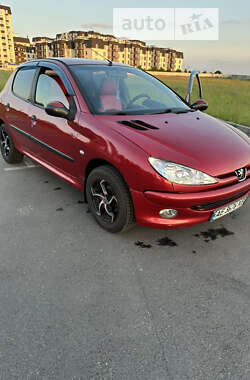 Хетчбек Peugeot 206 2003 в Києві