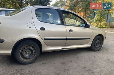 Седан Peugeot 206 2009 в Днепре