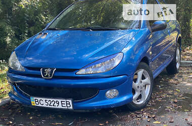 Хэтчбек Peugeot 206 2004 в Дрогобыче