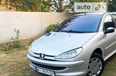 Хэтчбек Peugeot 206 2002 в Борисполе