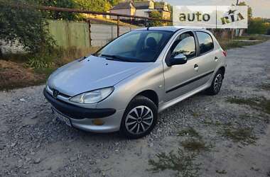 Хетчбек Peugeot 206 2006 в Дніпрі