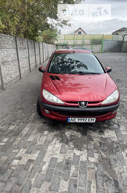 Хэтчбек Peugeot 206 2005 в Днепре