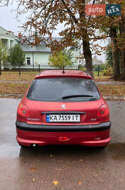 Хэтчбек Peugeot 206 2005 в Новгород-Северском