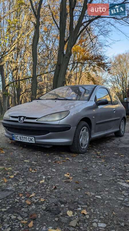 Хетчбек Peugeot 206 2003 в Львові