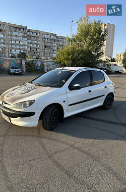 Хэтчбек Peugeot 206 2008 в Киеве