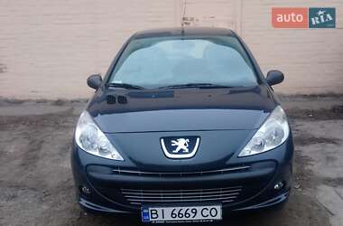 Хетчбек Peugeot 206 2011 в Полтаві