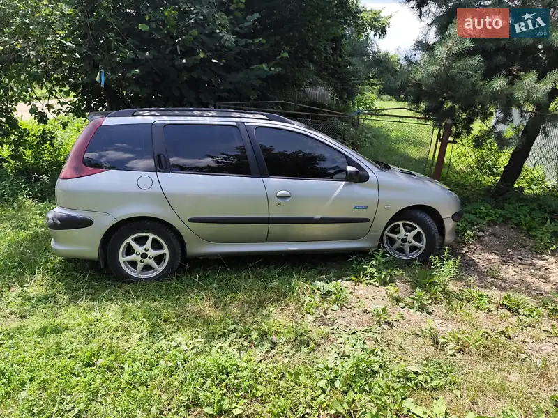 Peugeot 206
