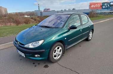 Хэтчбек Peugeot 206 2001 в Кривом Роге