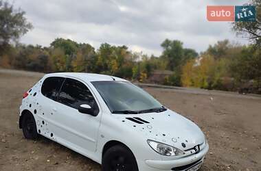 Хэтчбек Peugeot 206 2002 в Александрие